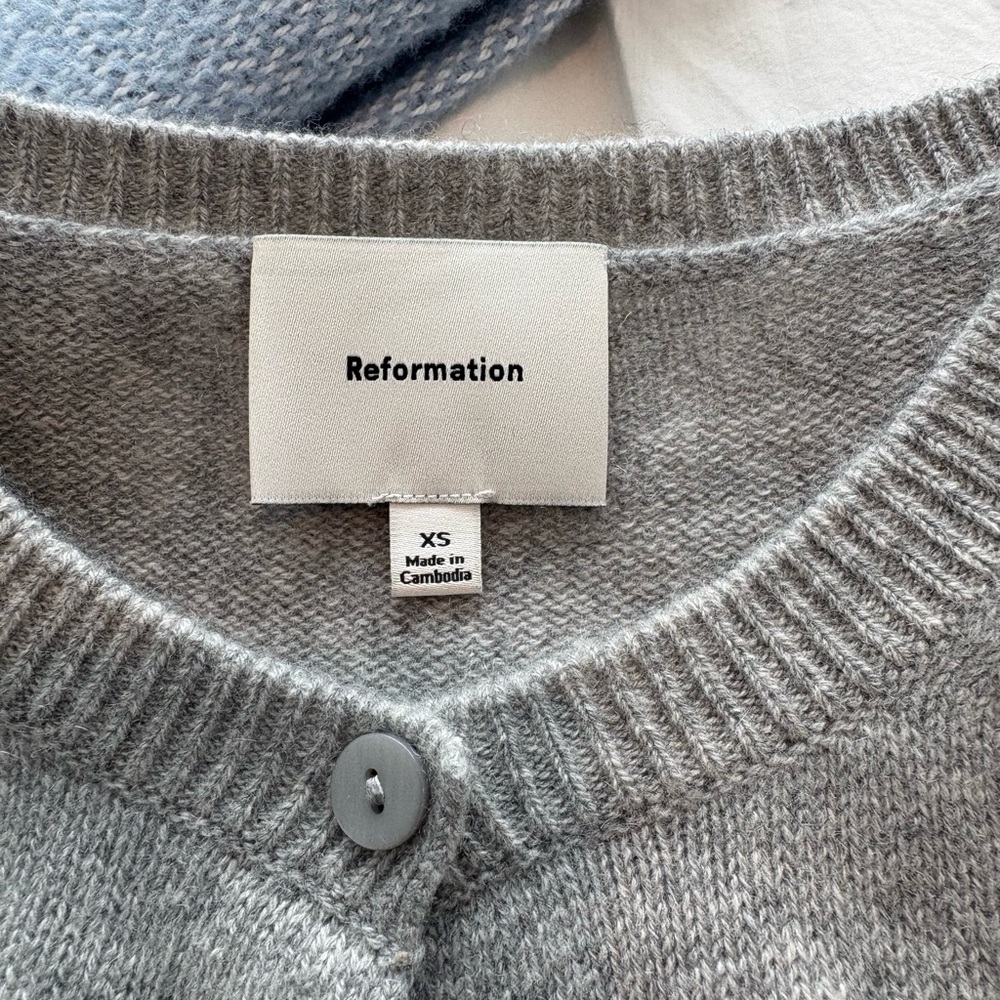 Reformation Clara Cashmere Cardigan, Color Granite, XS - Picture 2 of 6